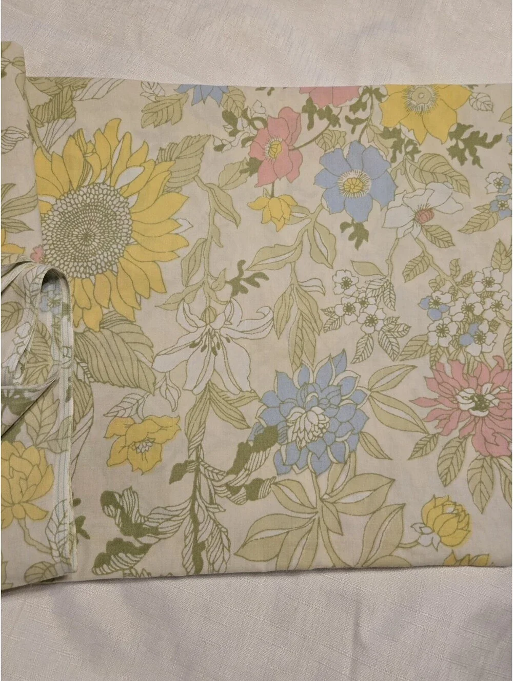 VTG Pink Flower Cannon Royal Floral Full Size Flat Bed Sheet 70s Fabric Retro